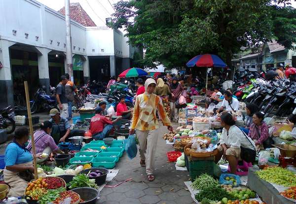 pasar legi kota gede - jakarta traveller - indonesia traveller community