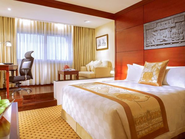Executive Room Bedroom - Hotel Borobudur Jakarta: Harga, Tipe Kamar dan Fasilitas Untuk Liburan Anda - jakartatraveller.com