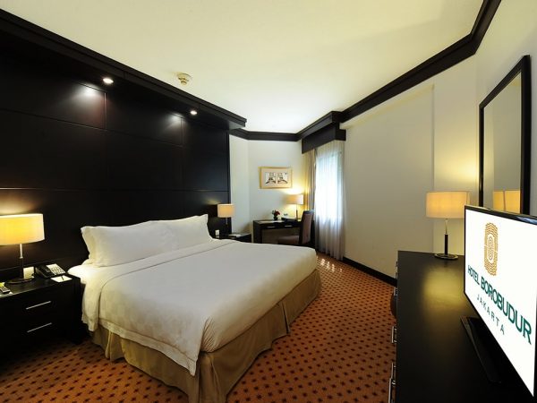 Garden Wing Suite Bedroom - Hotel Borobudur Jakarta: Harga, Tipe Kamar dan Fasilitas Untuk Liburan Anda - jakartatraveller.com