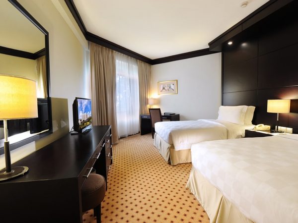 Garden Wing Suite Bedrooms - Hotel Borobudur Jakarta: Harga, Tipe Kamar dan Fasilitas Untuk Liburan Anda - jakartatraveller.com