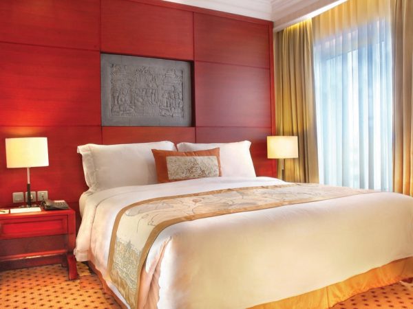 Junior Suite Bedroom - Hotel Borobudur Jakarta: Harga, Tipe Kamar dan Fasilitas Untuk Liburan Anda - jakartatraveller.com