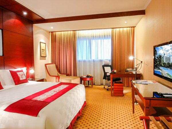 Premier Deluxe King Bed - Hotel Borobudur Jakarta: Harga, Tipe Kamar dan Fasilitas Untuk Liburan Anda - jakartatraveller.com